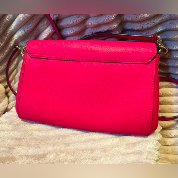 Kate Spade Hot Pink 2 Way (shoulder bag and crossbody) - Picture 2 of 8